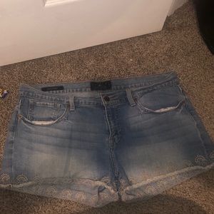 Lucky Brand size 12/31 Malibu short